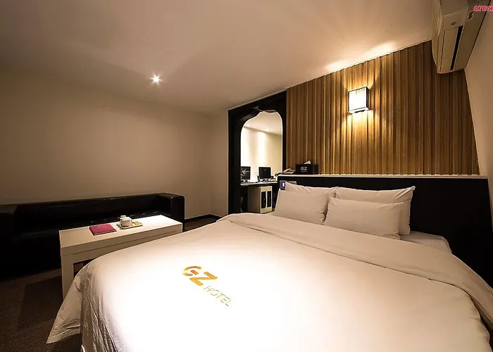 Hotel Ez