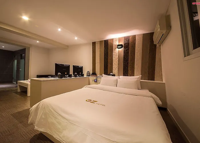 Hotel Ez 2*